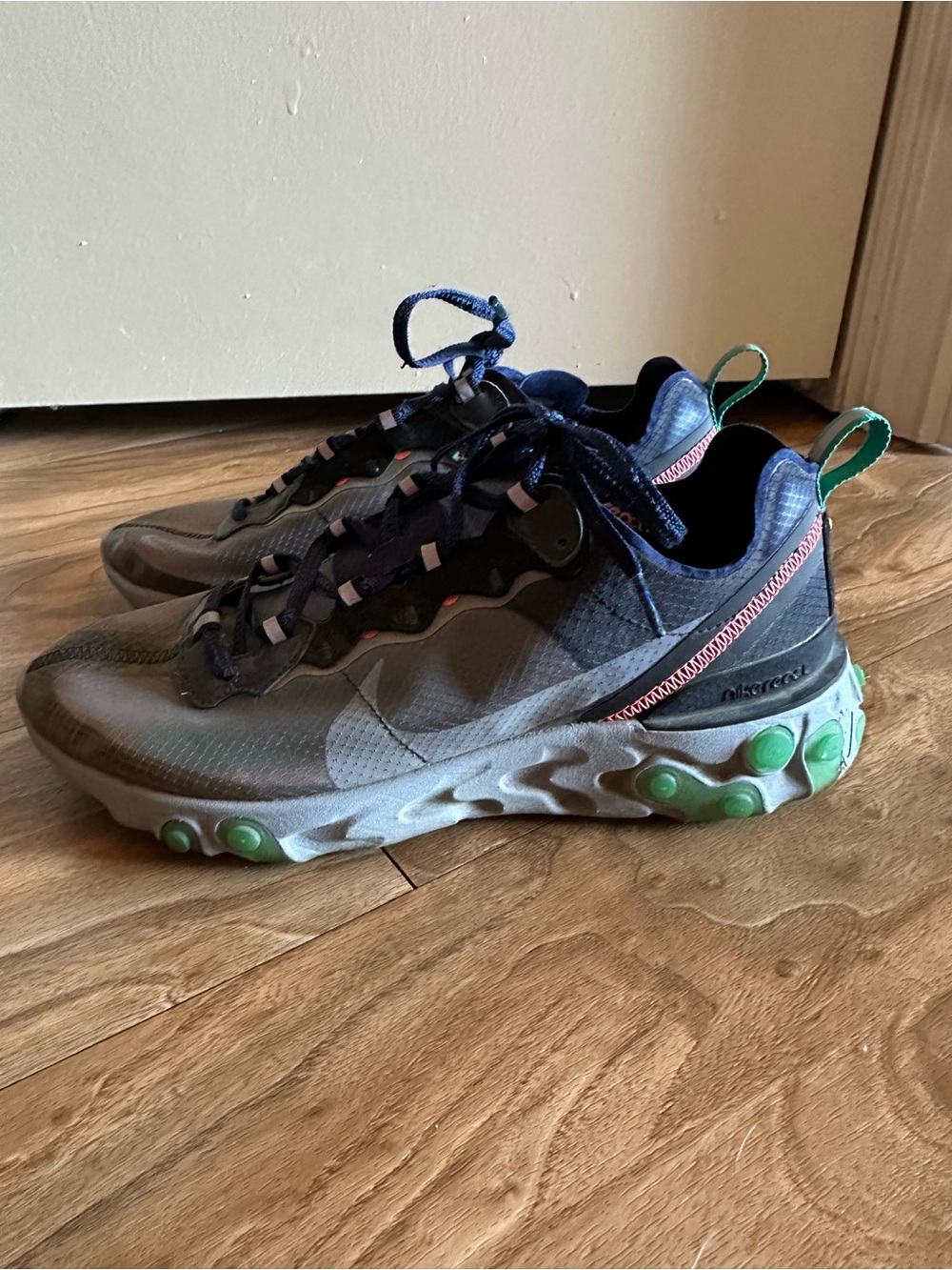 Nike React Element 87